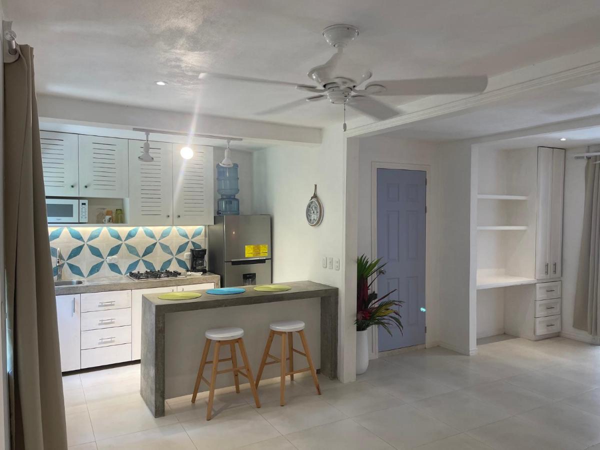 Cabinas Selvin Y Blanca Puerto Viejo de Talamanca Ngoại thất bức ảnh