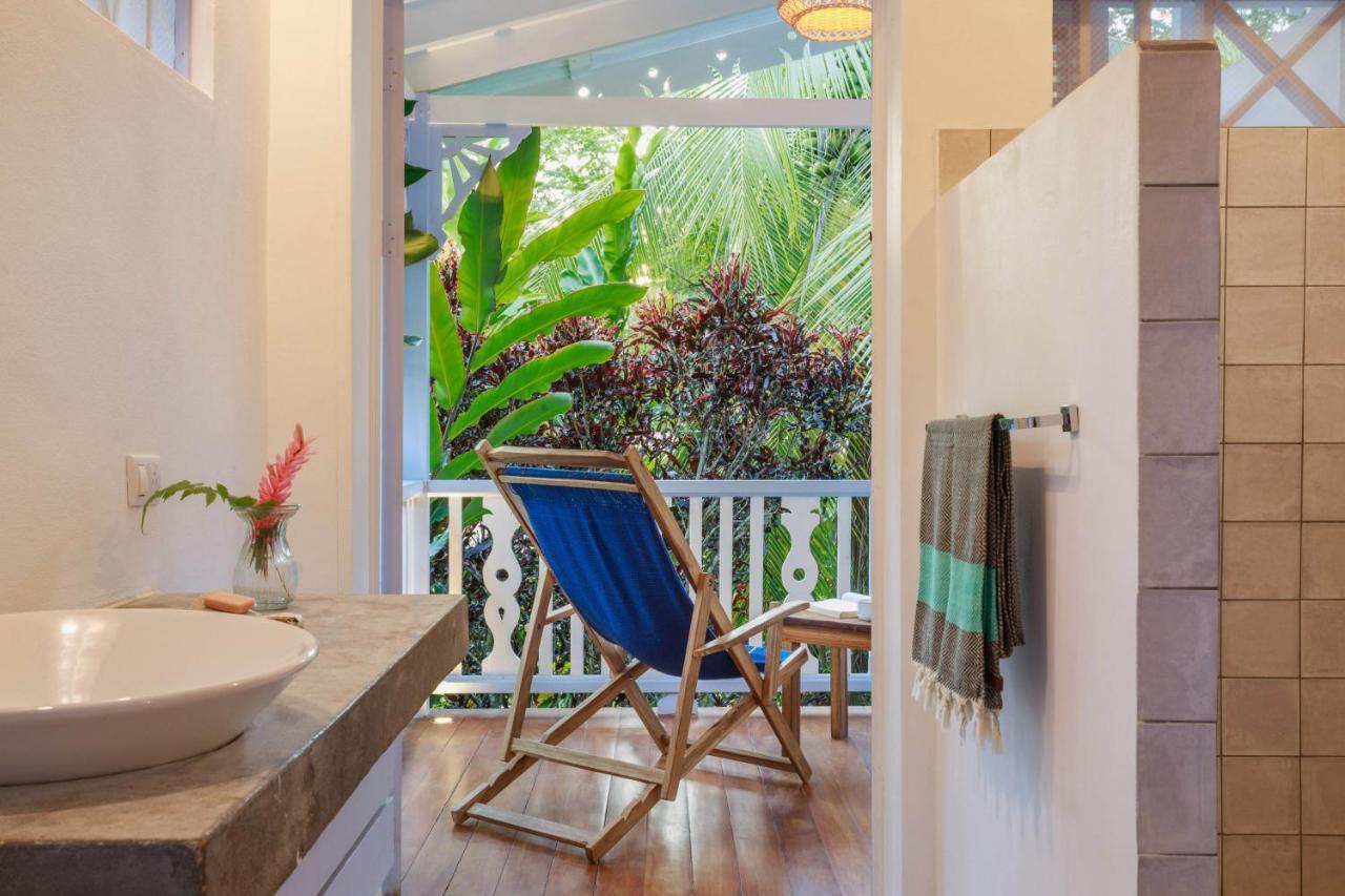Cabinas Selvin Y Blanca Puerto Viejo de Talamanca Ngoại thất bức ảnh