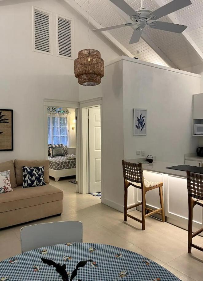 Cabinas Selvin Y Blanca Puerto Viejo de Talamanca Ngoại thất bức ảnh